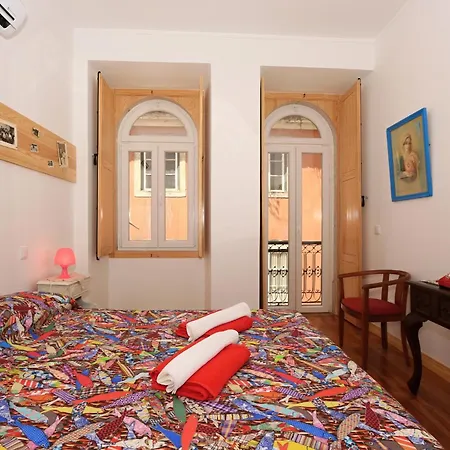 Sao Jorge Apartments & Suites Lisbon Room photo