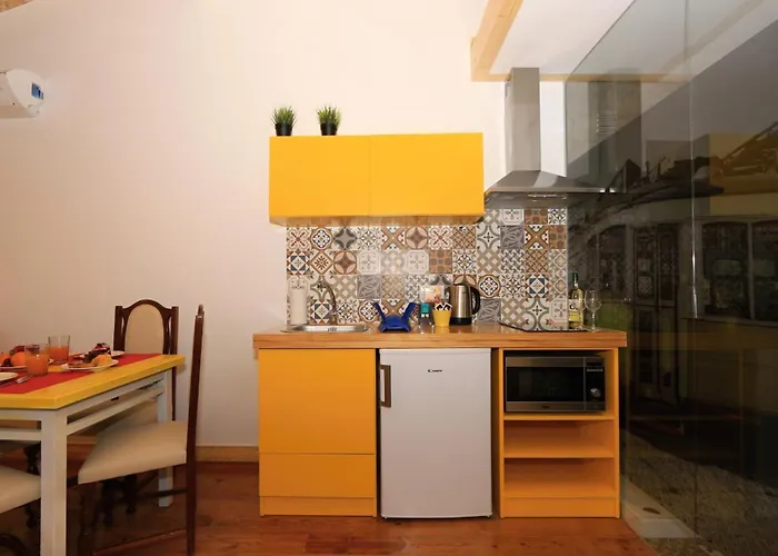 Sao Jorge Apartments & Suites